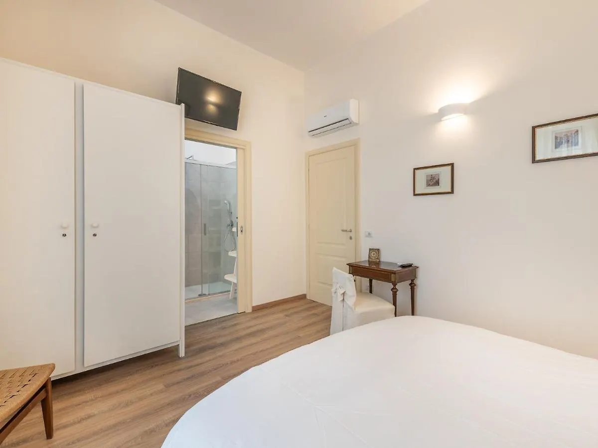 B&B Palazzo Merello Cagliari 0*,  Italia